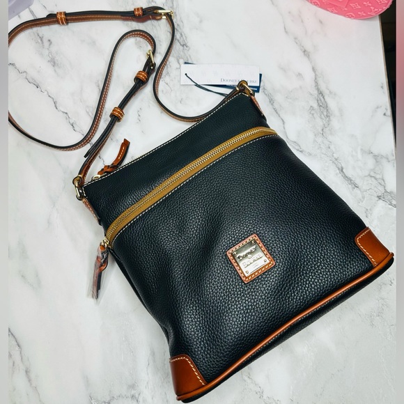 NWT! Dooney & Bourke Black Pebble Grain Leather Crossbody Bag - Picture 11 of 17